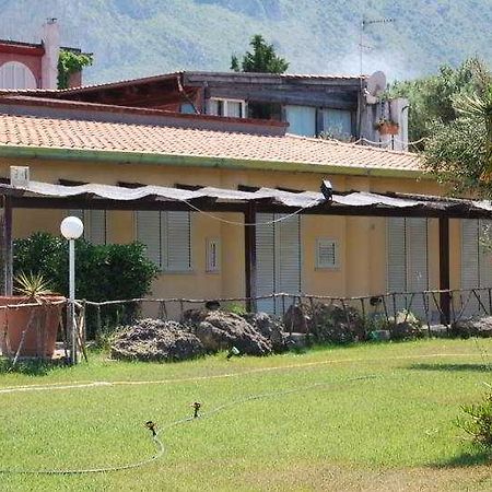 Hotel Sport Club Portorais Карини Экстерьер фото